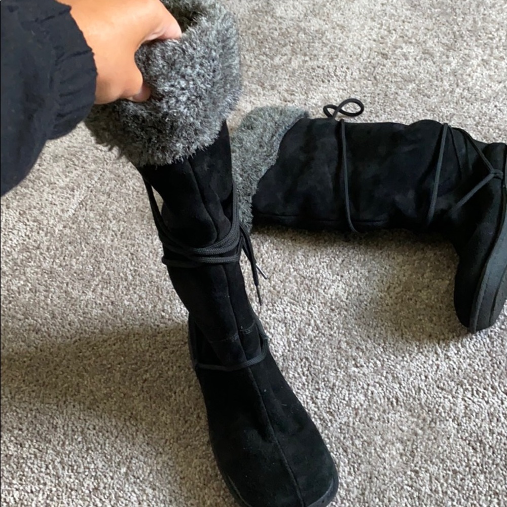 Steve Madden Black fur suede boots